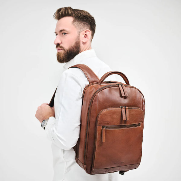Chestnut-Brown Hero